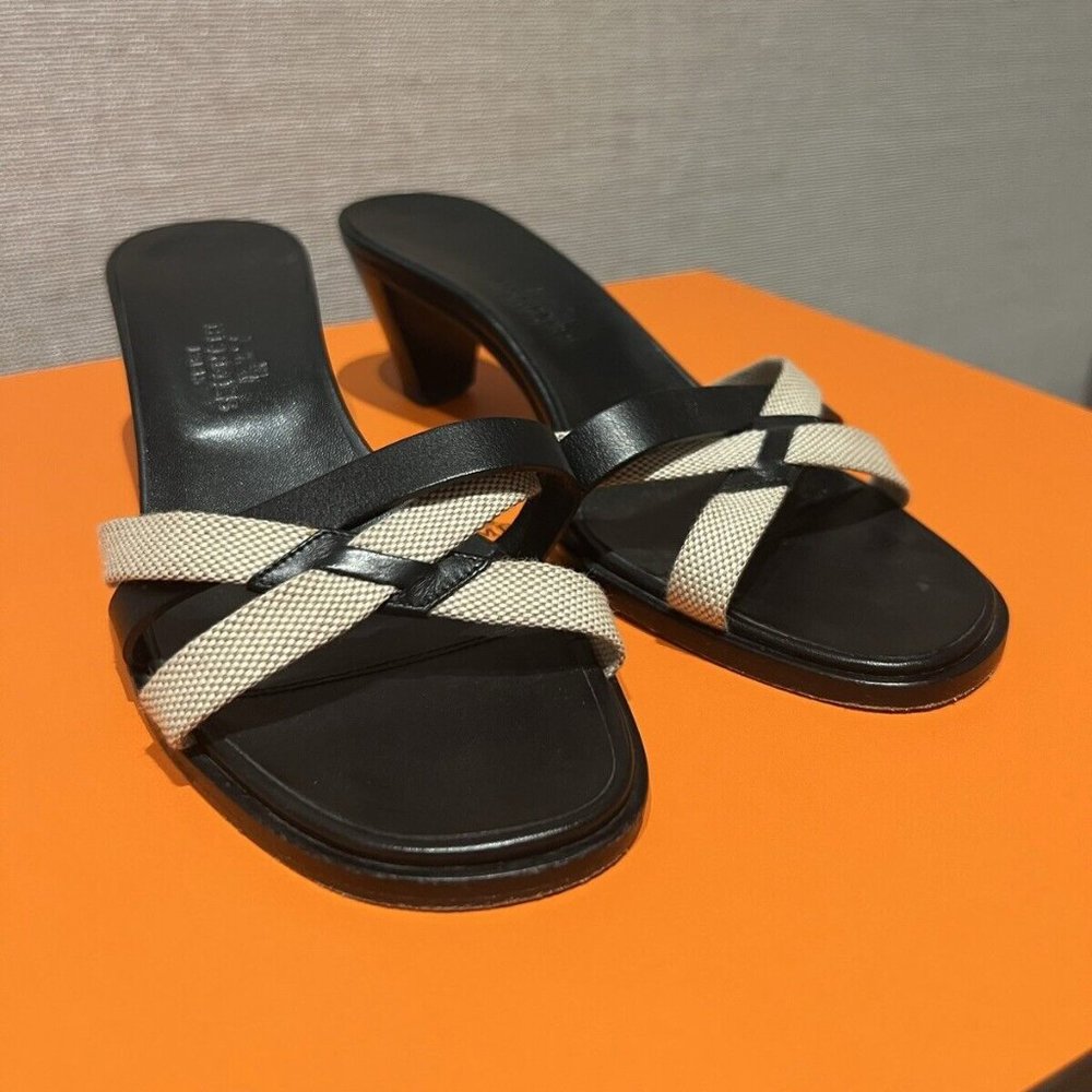 Vintage Hermes Kitten Heel Sandal